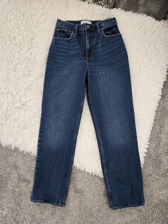 Abercrombie & Fitch Denim - Abercrombie & Fitch Curve Love The 90s Straight Ultra High Rise Jeans. Size 27.